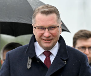 Konferencja prasowa przed Fabryką Broni ŁUCZNIK