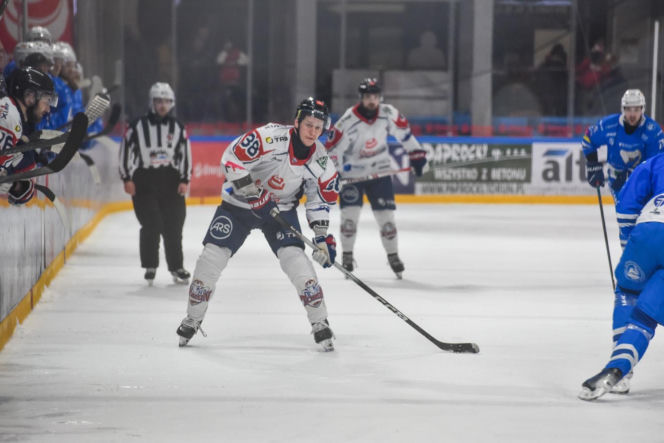 KH Energa Toruń - Unia Oświęcim 2:1! Zdjęcia kibiców i zawodników obu drużyn