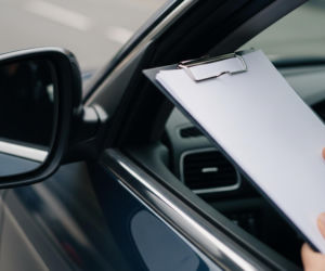 Zmasowane kontrole kierowców na aplikację. Co wykryli funkcjonariusze w Warszawie?