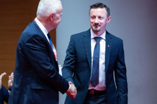 To z nim Adam Małysz stoczy walkę o fotel prezesa PZN? Tym pojedynkiem żyłaby cała Polska!