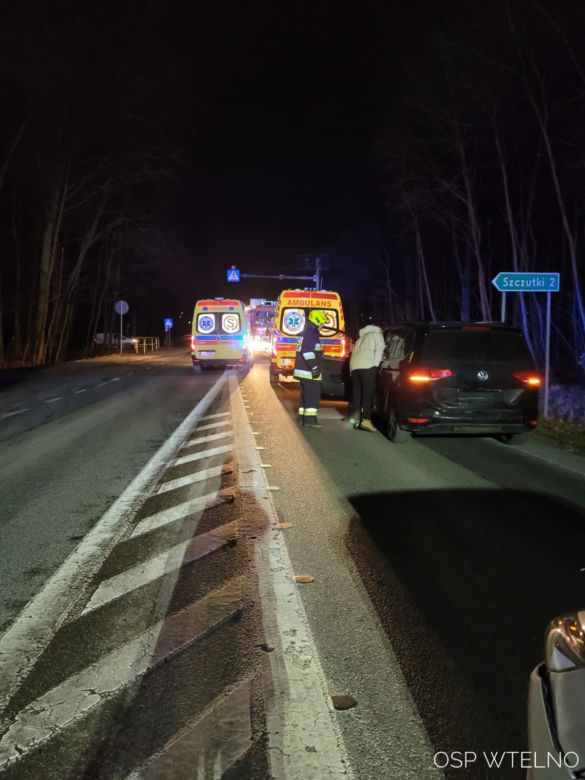 Wypadek na DK 25. W Tryszczynie zderzyły się trzy osobówki [ZDJĘCIA]