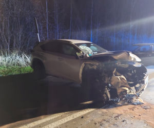 PILNE! Wypadek dwóch aut na trasie Starachowice - Tychów. Droga zablokowana