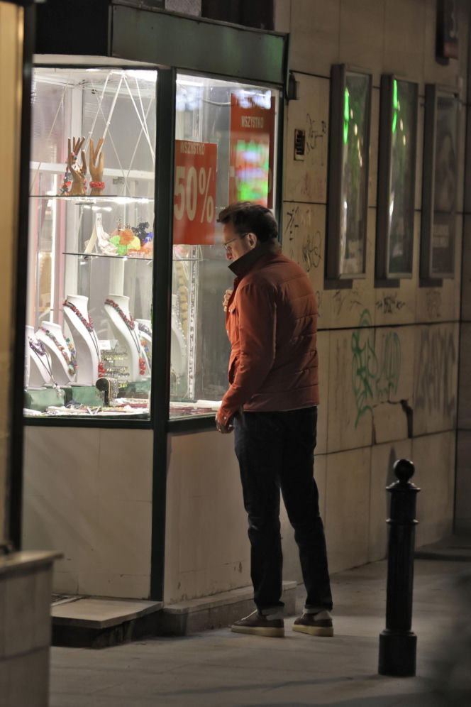 Paweł Wilczak szuka złota w w lombardzie