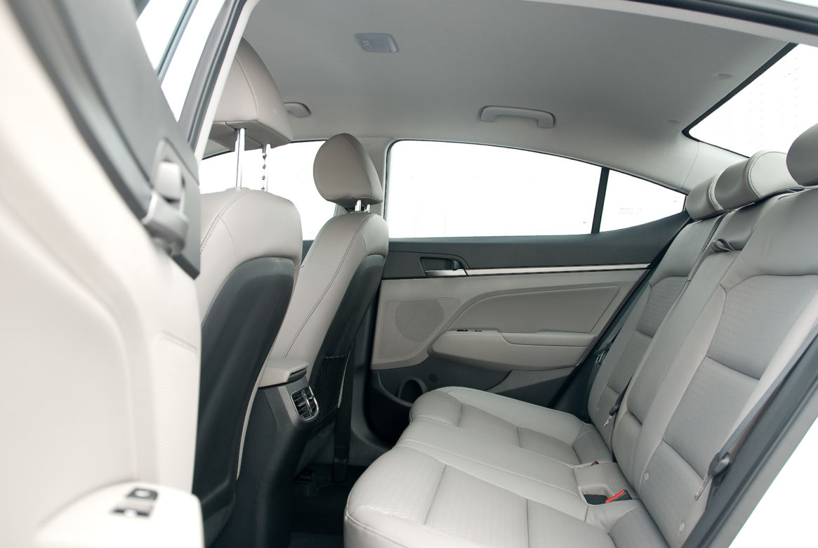 Hyundai Elantra 1.6 CRDi Premium