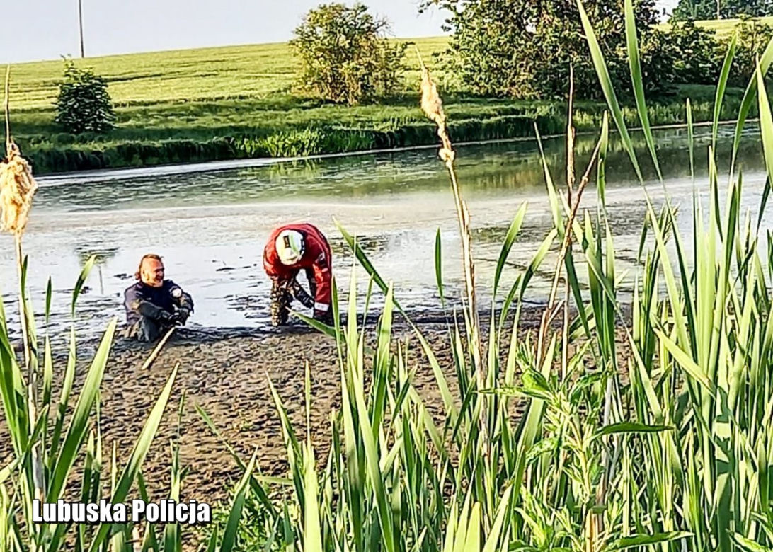 Policjant z Dobiegniewa uratował życie 32-latka