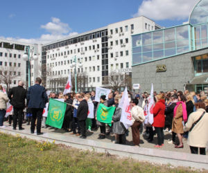 ZUS na krawędzi paraliżu. Pracownicy będą protestować w Warszawie