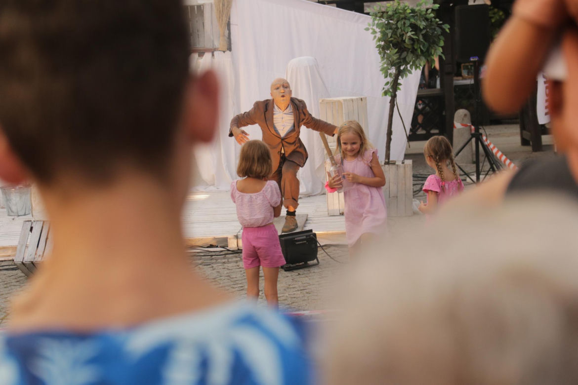Olsztyński Festiwal Teatrów Ulicznych 2023. Tak bawili się mieszkańcy [ZDJĘCIA]