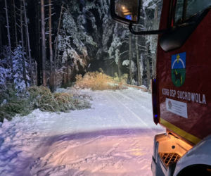 Katastrofa budowlana na Podlasiu. Dach zawalił się pod naporem śniegu [ZDJĘCIA]