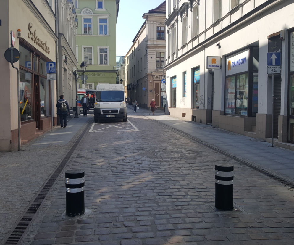 Nowa organizacja ruchu w centrum Bydgoszczy. Służby ratunkowe mają specjalne klucze