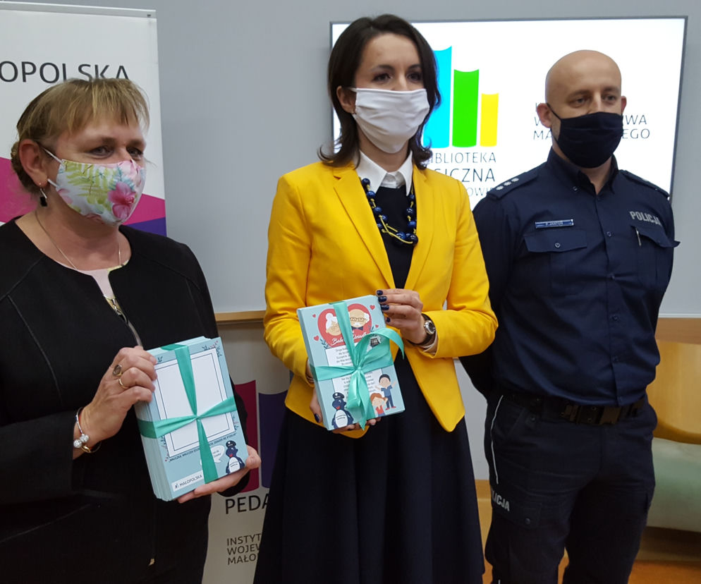 Kartki edukacyjne dla seniorów na Dzień Babci i Dziadka