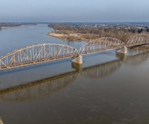 Historia zardzewiałej kratownicy w Górze Kalwarii dobiega końca