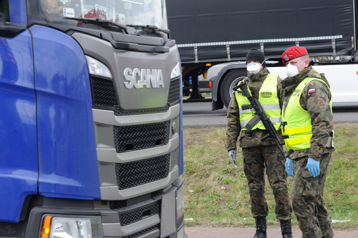 Kontrole graniczne na przejściu w Kołbaskowie