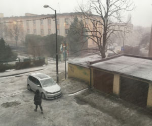 Pogodowy armagedon w województwie śląskim. Zamieć śnieżna przechodzi przez Śląsk!
