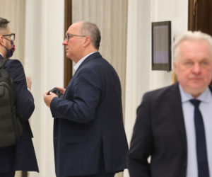 Nie noszą maseczki - niech zapłacą 2000 zł 