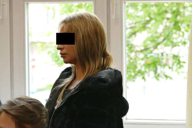 Groziła taksówkarzowi nożem. 32-latka z Łodzi skazana