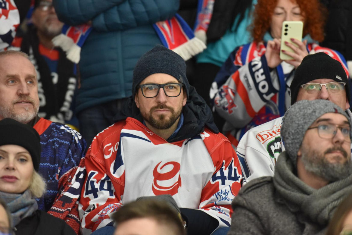 KH Energa Toruń - Unia Oświęcim 2:1! Zdjęcia kibiców i zawodników obu drużyn