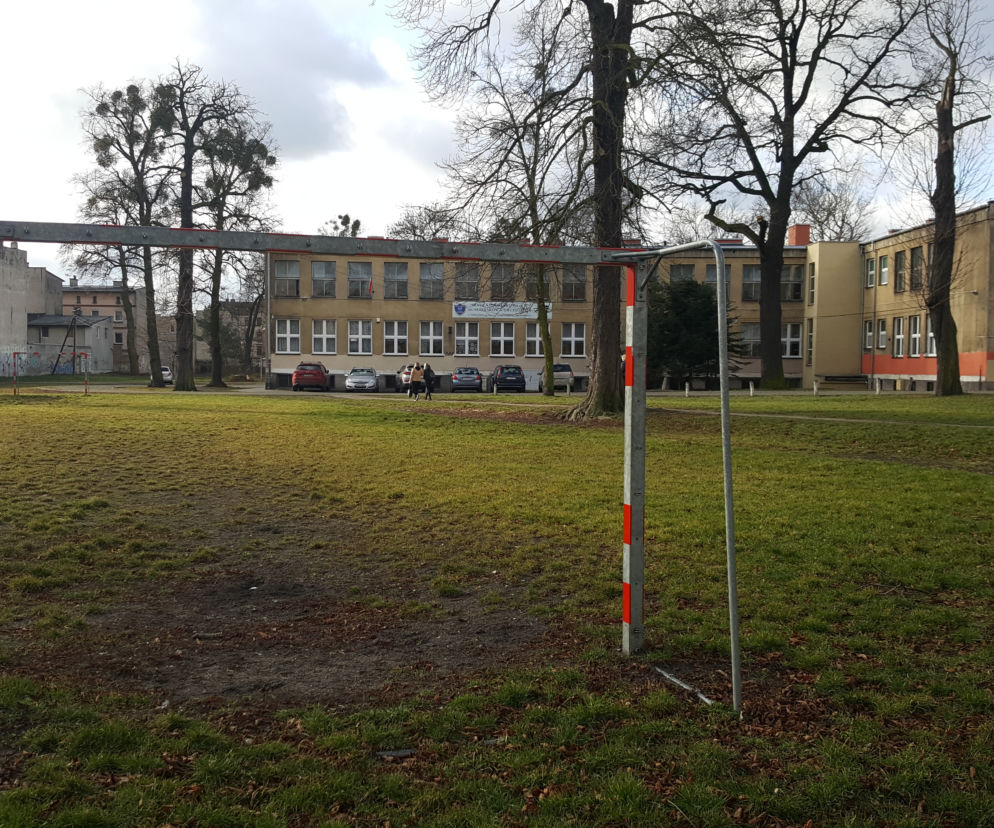 Boisko przy SP nr 17 w Grudziądzu