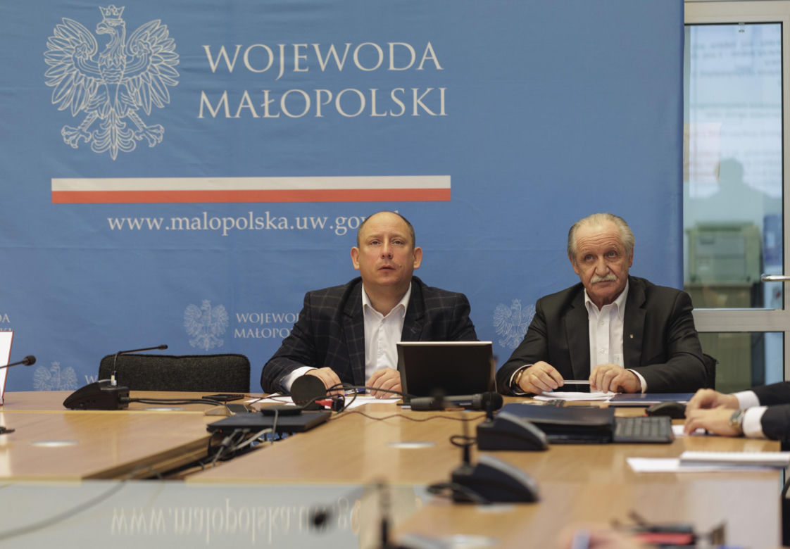 Potwierdzono ogniska choroby zakaźnej. Wojewoda zwołał Zespół Zarządzania Kryzysowego