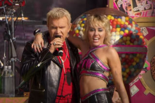 Miley Cyrus razem z Joan Jett i Billym Idolem zagrała rockowy koncert!