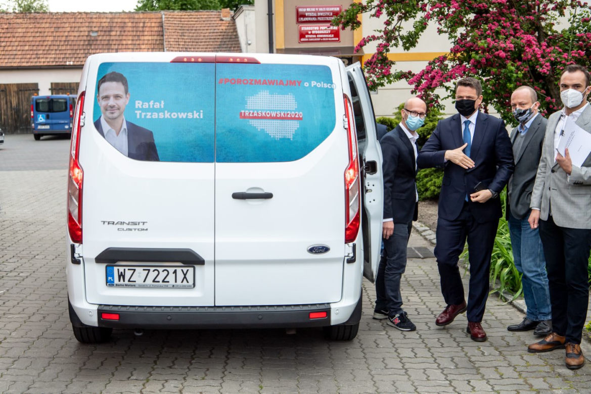 Czym jeździ Rafał Trzaskowski