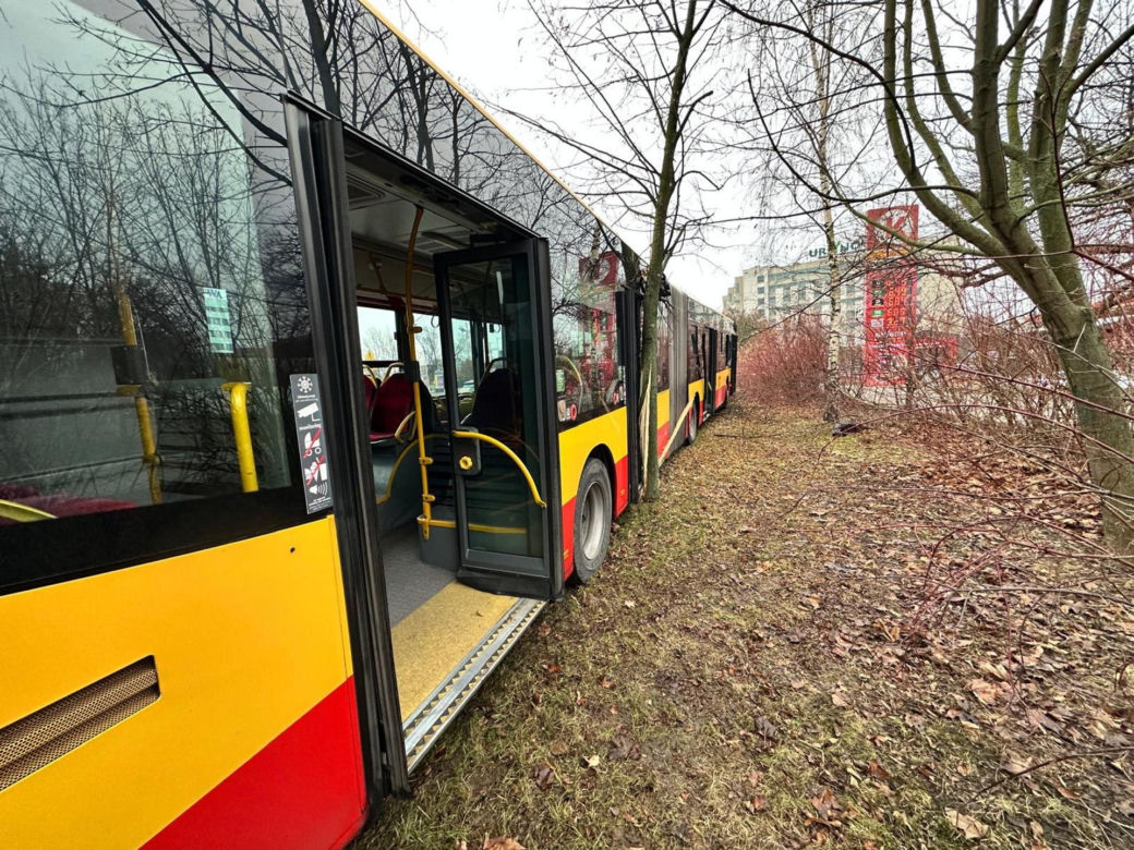 Wypadek autobusu na Ursynowie