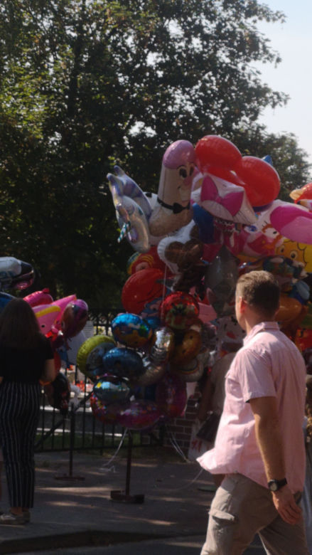 Balonowy penis na odpuście