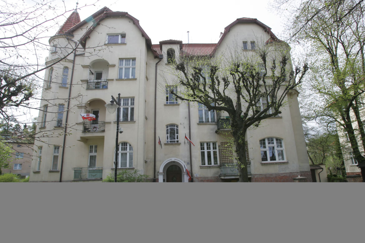 Cmentarz pod domem Kaczyńkich w Sopocie 