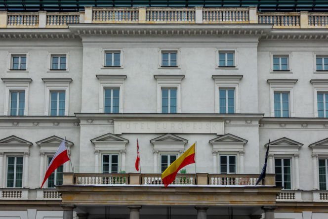 Hotel Europejski działa obecnie pod nazwą Raffles Europejski Warsaw