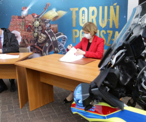 Motoambulans przekazany! Ma ratować życie mieszkańcom Torunia