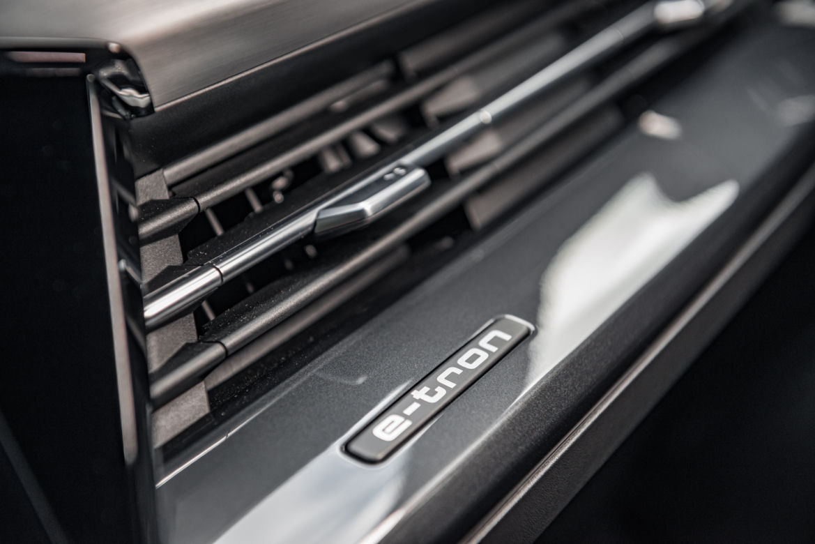 Audi Q4 e-tron 40 edition one