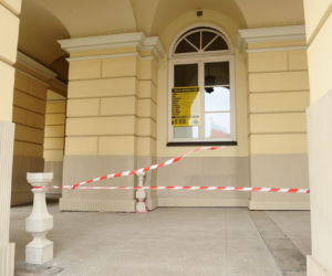 Tynk sypie się Trzaskowskiemu na głowę