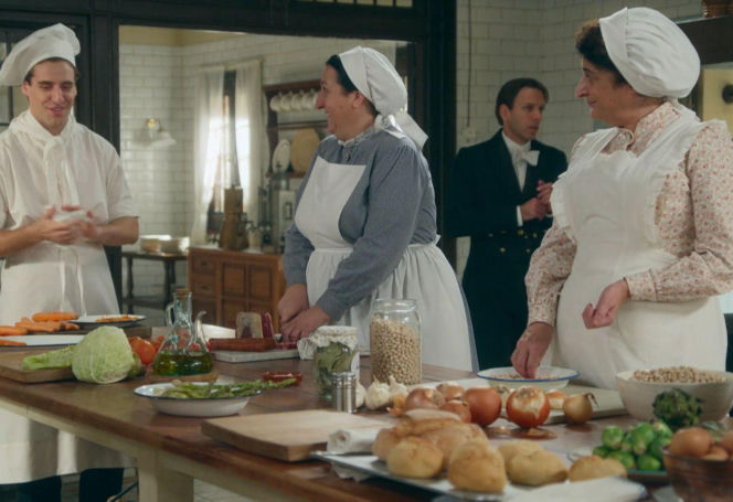 "La promesa - pałac tajemnic", odcinek 342: Tożsamość złodzieja zegarka wychodzi na jaw, a Pelayo próbuje zatuszować sprawę