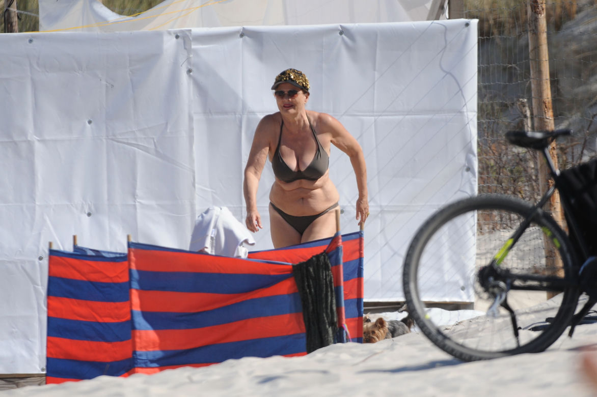 Seksbomba na plaży