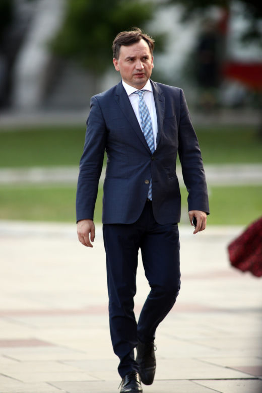 Ziobro pogonił alimenciarzy