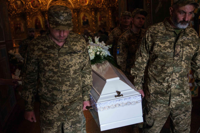 Pogrzeb Liubavy i Viry Yakovlevy. Siostry zginęły tragicznie w wyniku rosyjskiego ataku rakietowego na budynek mieszkalny