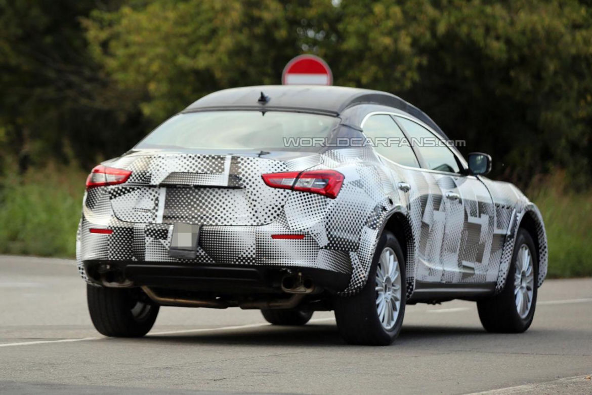 Maserati Levante - zdjęcia szpiegowskie