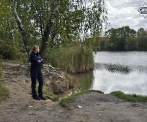 Dramatyczne sceny w Częstochowie. Policjantki wskoczyły do zbiornika