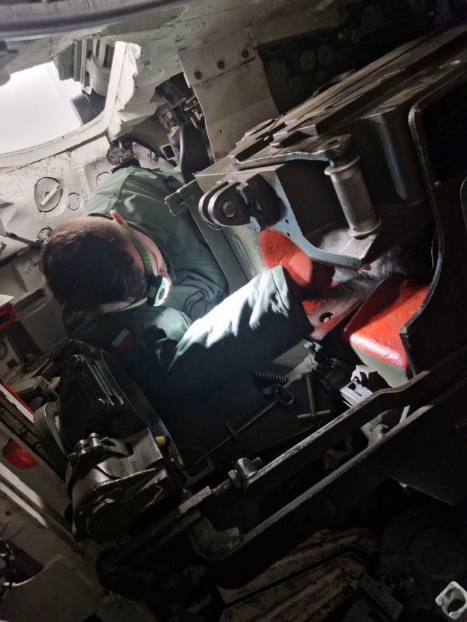 "Zawiszacy" za sterami legendy. Nowi kierowcy czołgów PT-91 w 15. Brygadzie