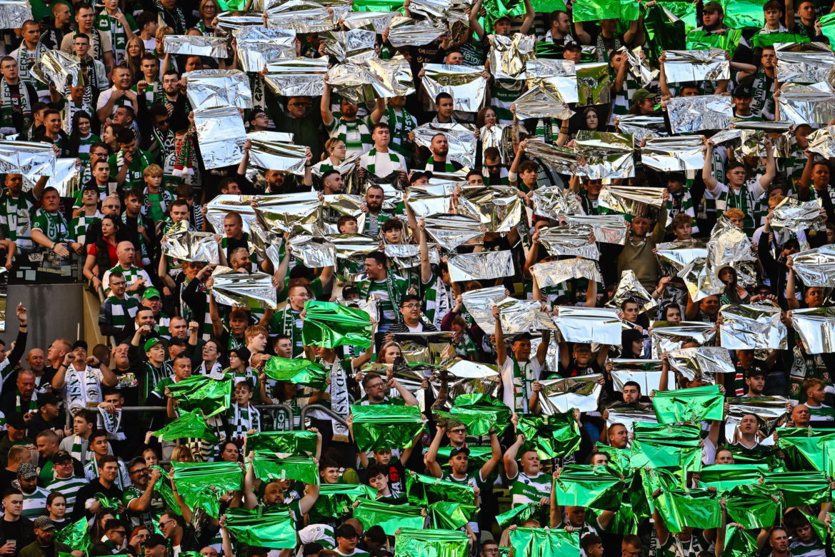 Derby Trójmiasta. Tak bawili się kibice na meczu Lechia Gdańsk - Arka Gdynia [ZDJĘCIA]