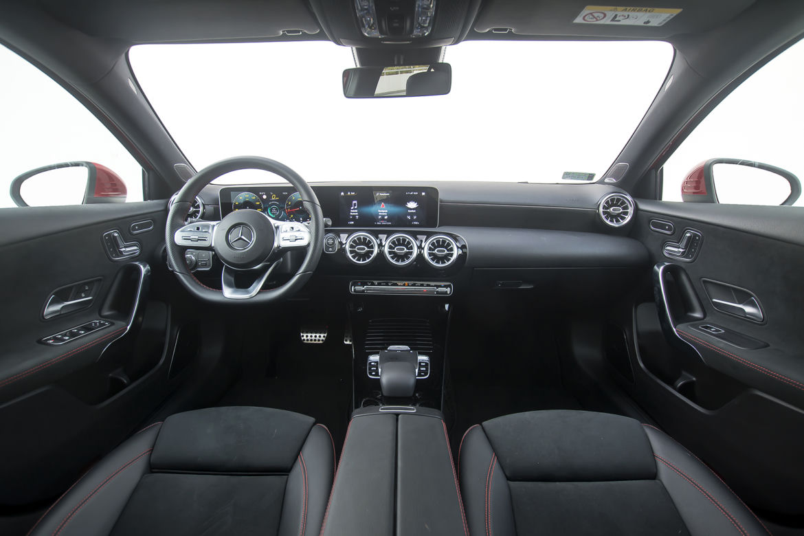 Mercedes-Benz A200 AMG Line