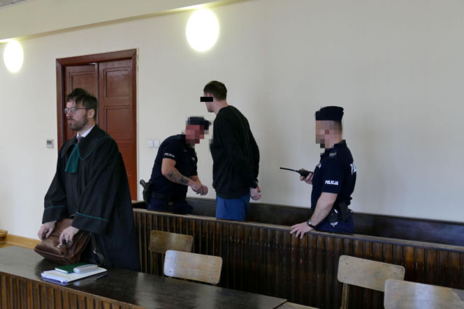 Michał jest inwalidą, bo kolega skatował go nożycami