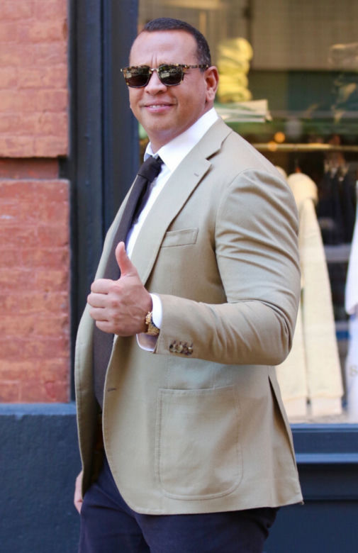 A-rod juz ma nową po rozstaniu z j lo. to Kelly Bensimon redaktorka elle i była modelka