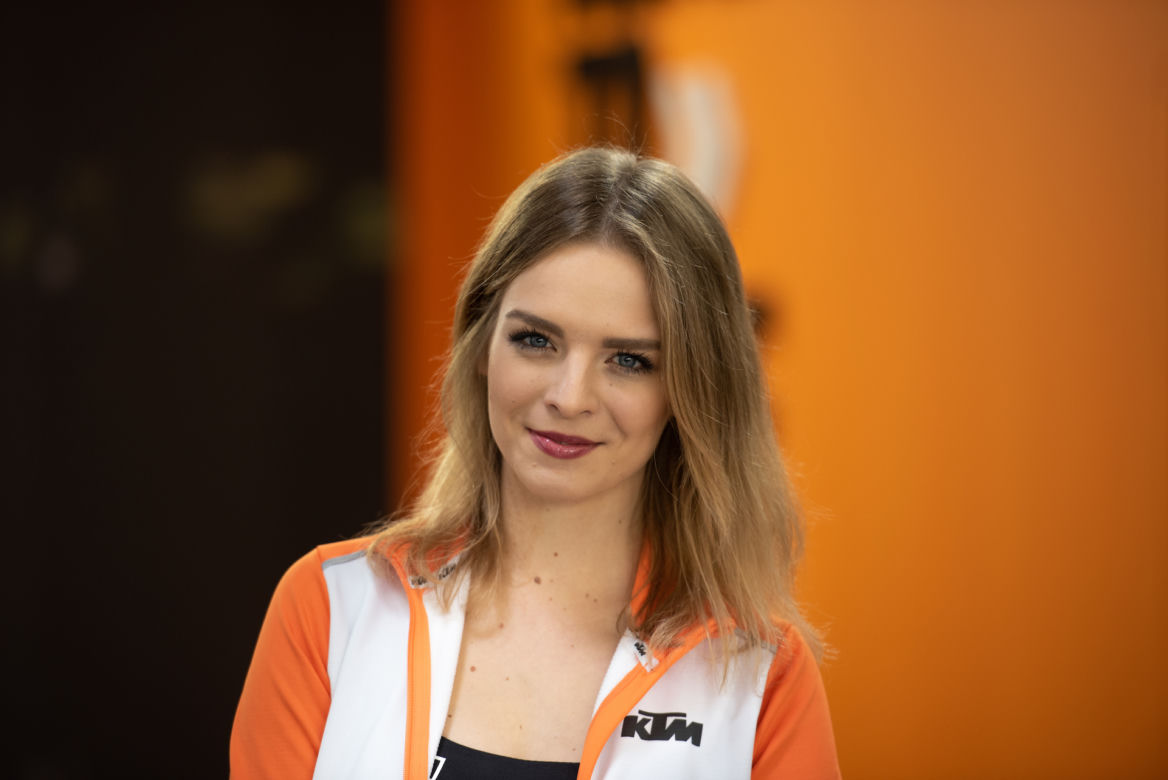 hostessy na Warsaw Motorcycle Show 2019 - GALERIA