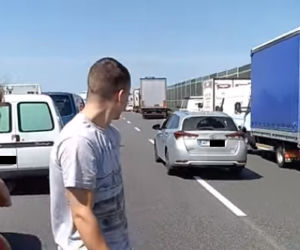Wypadek na A4 pod Krakowem. Kierowcy jechali korytarzem życia