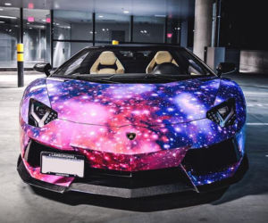 Lamborghini Aventador w galaktycznym lakierze