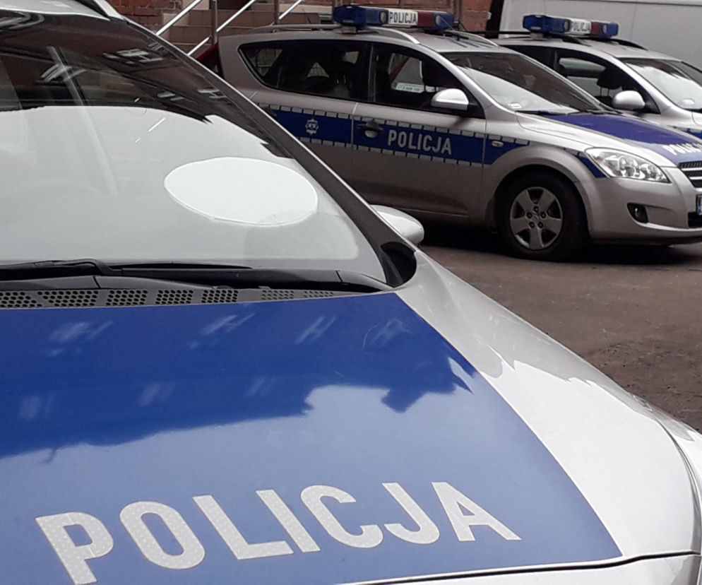 Kołobrzeg. Pościg za włamywaczem. Ciężarówką uszkodził radiowóz! 