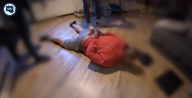 Oszustwo na samochód. CBZC rozbiło grupę, która wyłudziła miliony