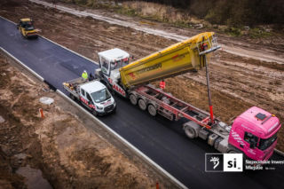 Pierwszy asfalt na Trasie Północnej