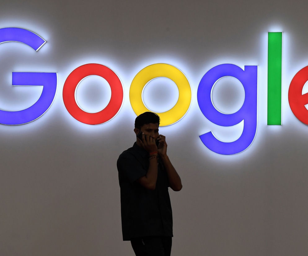 Google Assistant po polsku: kiedy, jak włączyć?