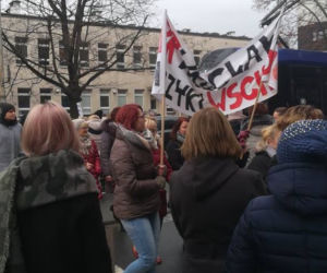Pracownicy sądów protestują we Wrocławiu